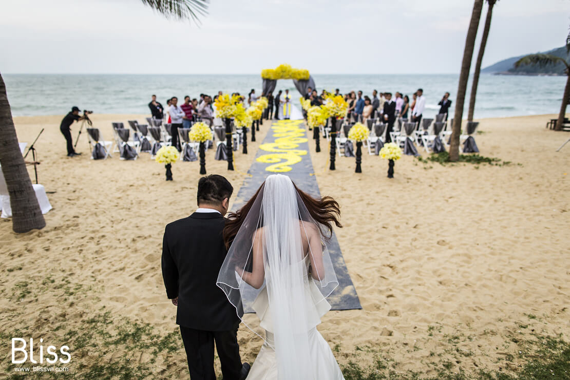 destination wedding in Mui Ne
